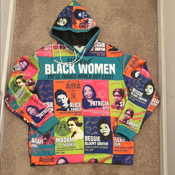 Graphic Women's 2-Piece Hoodie & Jogger Set - Picture 2 of 13